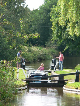 In the lock, ready to go up